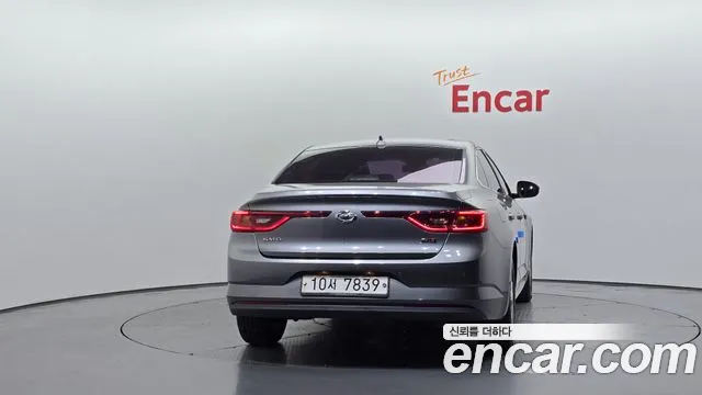 Renault-KoreaSamsung Megane 2017 thumb 4