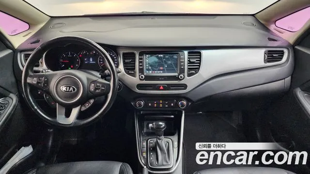 Kia Carens 2018 thumb 7