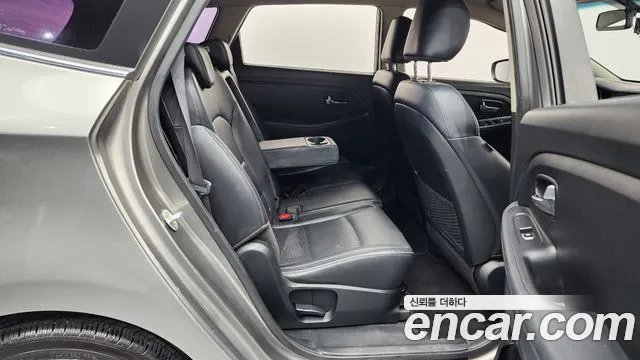 Kia Carens 2018 thumb 11