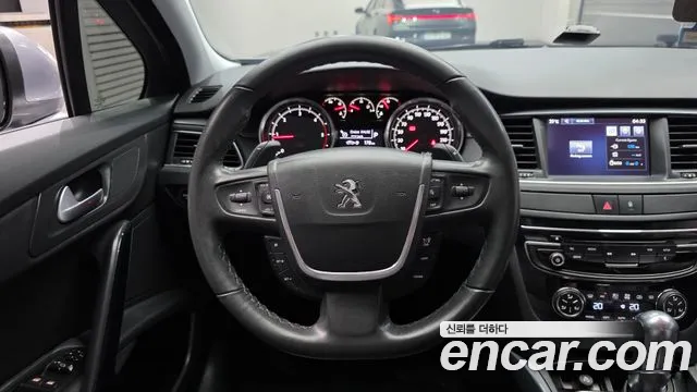 Peugeot 508 2017 thumb 12
