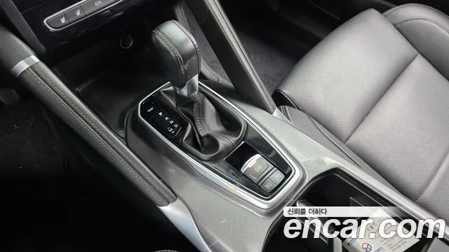 Renault-KoreaSamsung Koleos 2017 thumb 9
