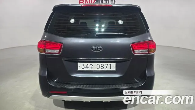 Kia Carnival 2016 thumb 4