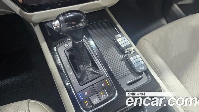 Kia Carnival 2016 thumb 9