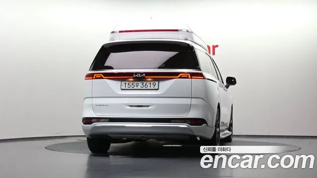 Kia Carnival 2022 thumb 3