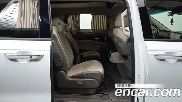 Kia Carnival 2022 thumb 11