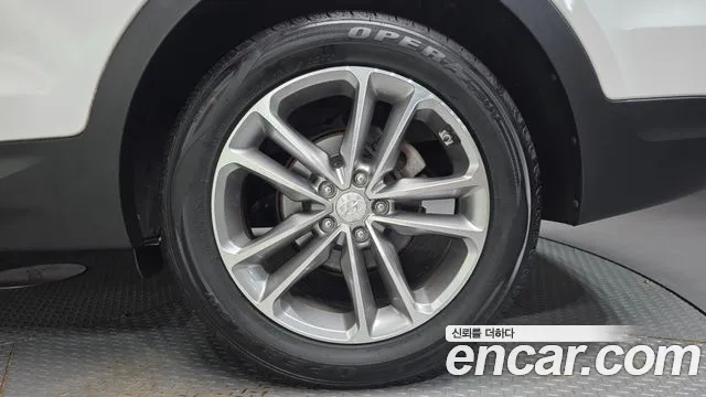 Hyundai Santa Fe 2015 thumb 5