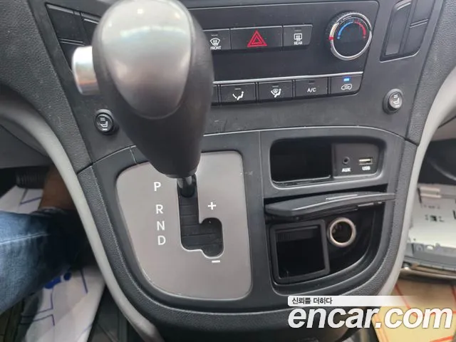 Hyundai Starex 2016 thumb 8