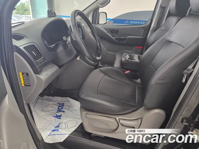 Hyundai Starex 2016 thumb 9