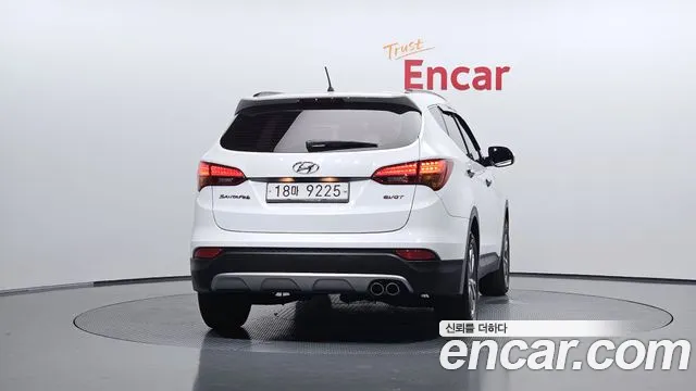 Hyundai Santa Fe 2014 thumb 4