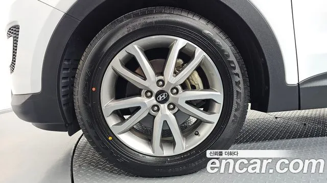 Hyundai Santa Fe 2014 thumb 5