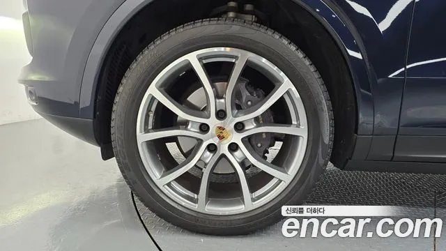 Porsche Cayenne 2020 thumb 5