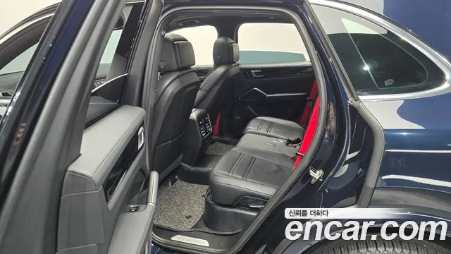Porsche Cayenne 2020 thumb 11