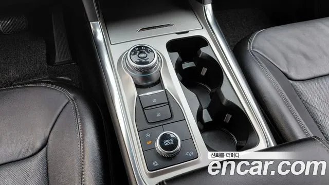 Ford Explorer 2020 thumb 9