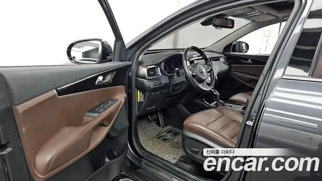 Kia Sorento 2017 thumb 10