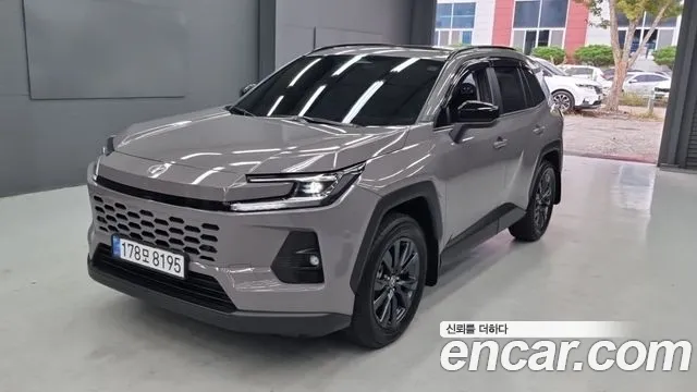 Toyota RAV4 2026 thumb 2