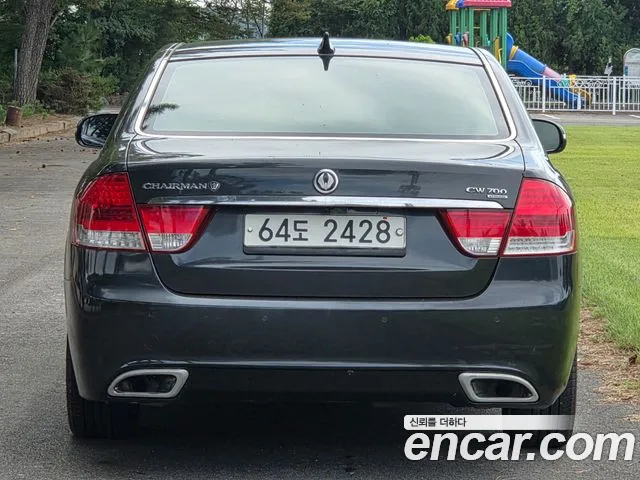 KG_Mobility_Ssangyong Chairman 2011 thumb 4