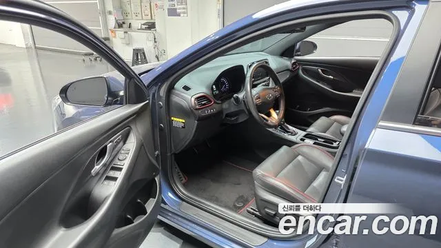 Hyundai i30 2017 thumb 10