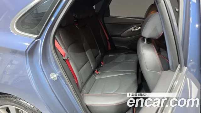 Hyundai i30 2017 thumb 12