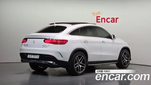 Mercedes-Benz GLE 2017 thumb 2