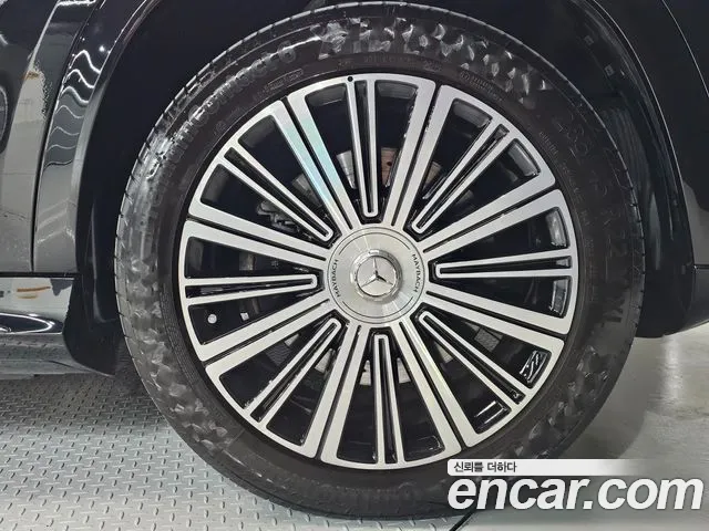 Mercedes-Benz GLS 2023 thumb 5
