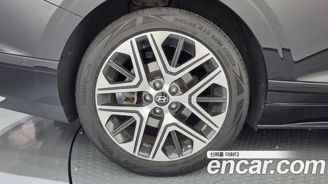 Hyundai Grandeur 2023 thumb 5