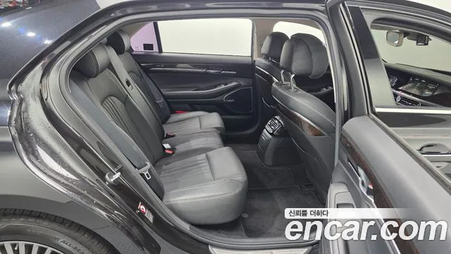 Genesis G90 2019 thumb 12