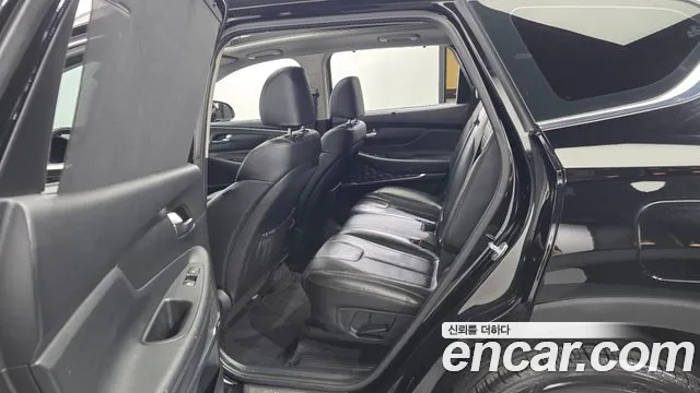 Hyundai Santa Fe 2018 thumb 11