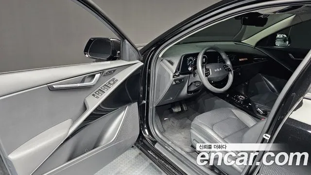 Kia Niro 2023 thumb 10