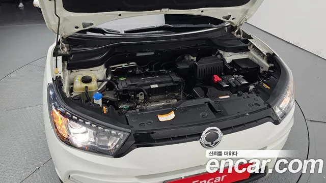 KG_Mobility_Ssangyong TIBOLI 2015 thumb 5