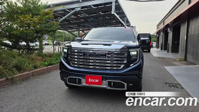 GMC Sierra 2023 thumb 2