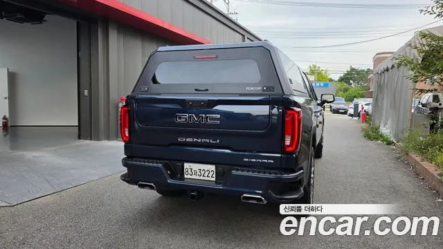 GMC Sierra 2023 thumb 3
