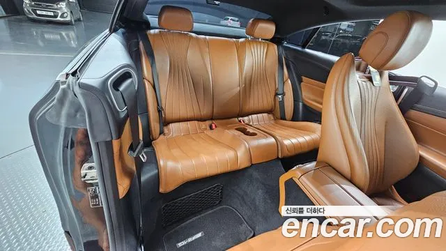 Mercedes-Benz E-Класс 2017 thumb 11