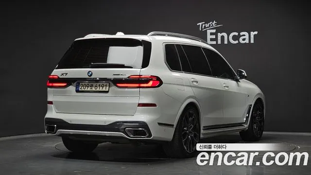 BMW X7 2023 thumb 2