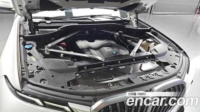 BMW X7 2023 thumb 6