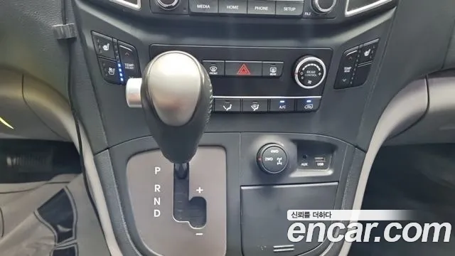 Hyundai Starex 2020 thumb 10