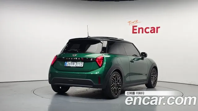 MINI Hatch 2025 thumb 2