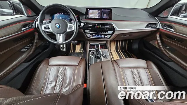 BMW 5-Series 2019 thumb 7