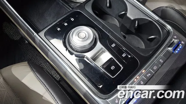 Kia Carnival 2024 thumb 9