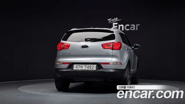 Kia Sportage 2010 thumb 4