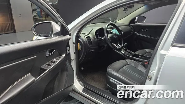 Kia Sportage 2010 thumb 10