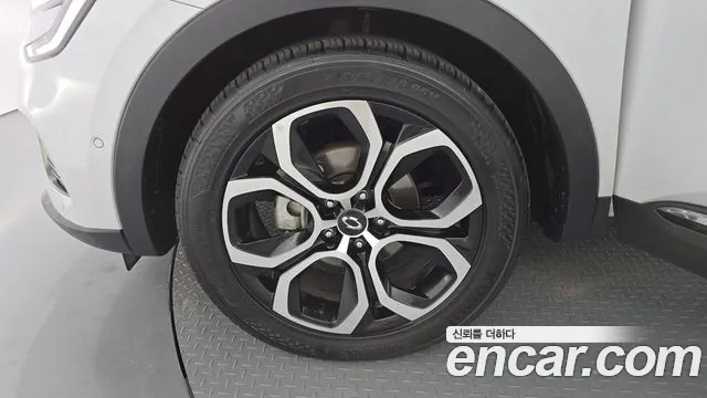 Renault-KoreaSamsung Arkana 2022 thumb 5