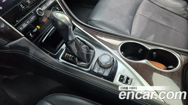 Infiniti Q50 2015 thumb 9