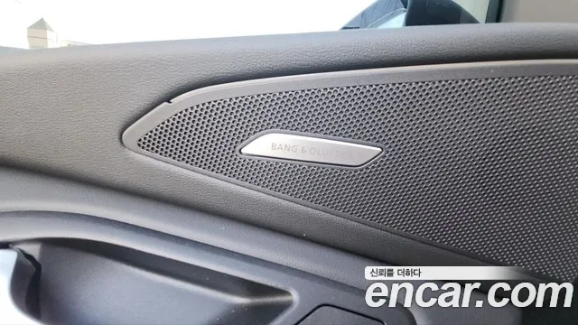 Audi Q6 e-tron 2026 thumb 9