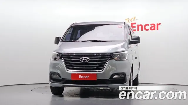 Hyundai Starex 2018 thumb 3