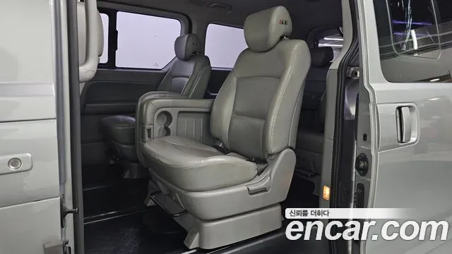 Hyundai Starex 2018 thumb 12