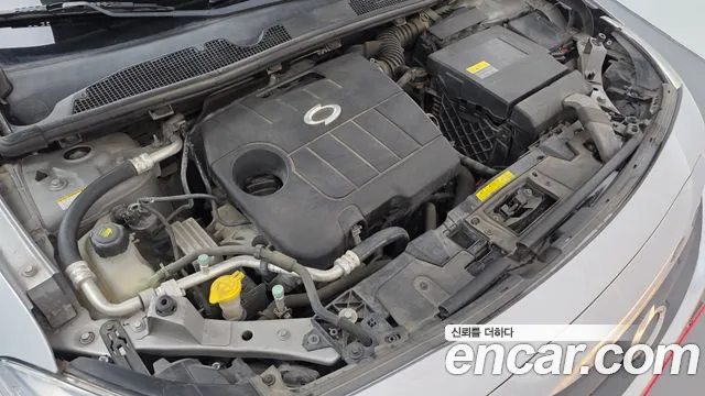 Renault-KoreaSamsung Fluence 2011 thumb 6