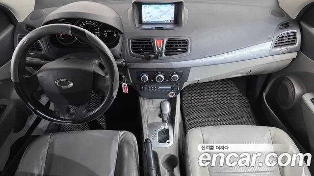 Renault-KoreaSamsung Fluence 2011 thumb 7