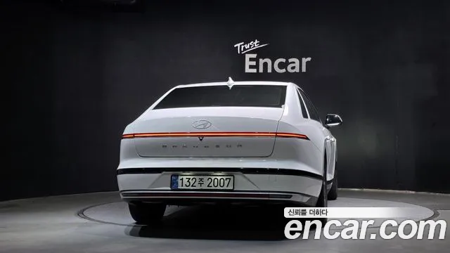 Hyundai Grandeur 2023 thumb 4