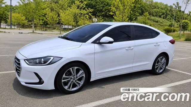 Hyundai Avante 2017 thumb 11