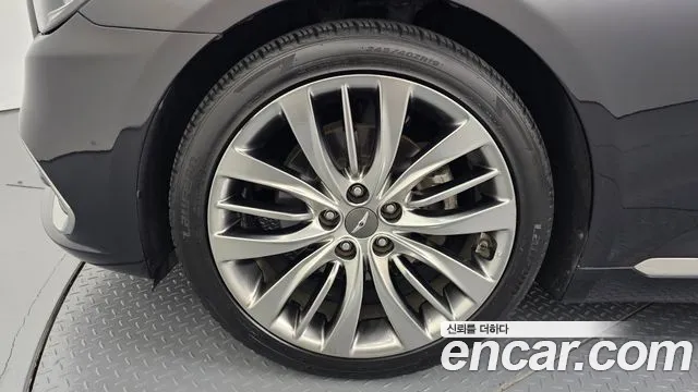 Genesis G80 2016 thumb 5
